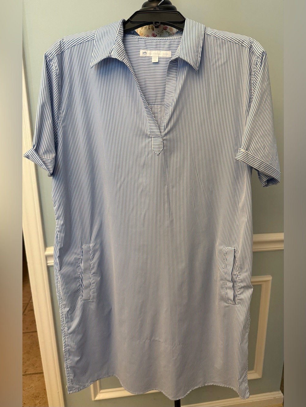 Southern Tide blue & white striped shirt dress split neckline and side pockets
